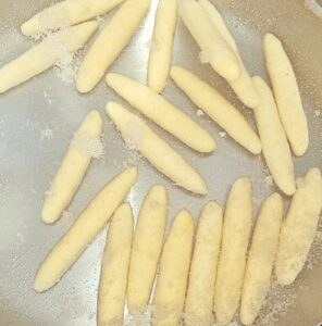 Grundrezept Schupfnudeln low-carb keto glutenfrei