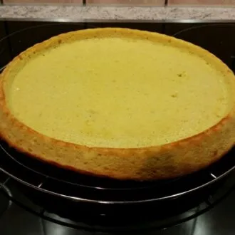 So sieht ein Obstboden aus dem Kuchenzauber aus. Jetzt muss er nur noch lecker belegt werden.