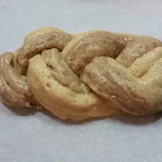 Zimt-Briochezopf lowcarb glutenfrei