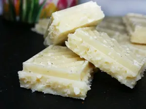 Weisse Kokos-Schokolade lowcarb