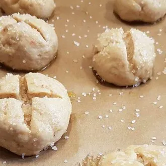 lowcarb glutenfreies Laugengebäck laugenbrezel laugenbrötchen brezel