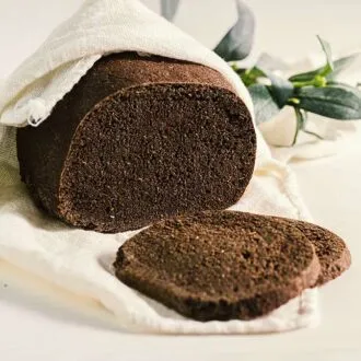 Schwarzbrot low carb glutenfrei keto Backmischung