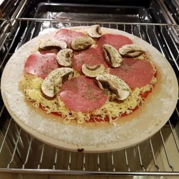 Rezept Steinofenpizza low carb glutenfrei Pizza vom Stein selbstgemacht mit Bambusfaser 42