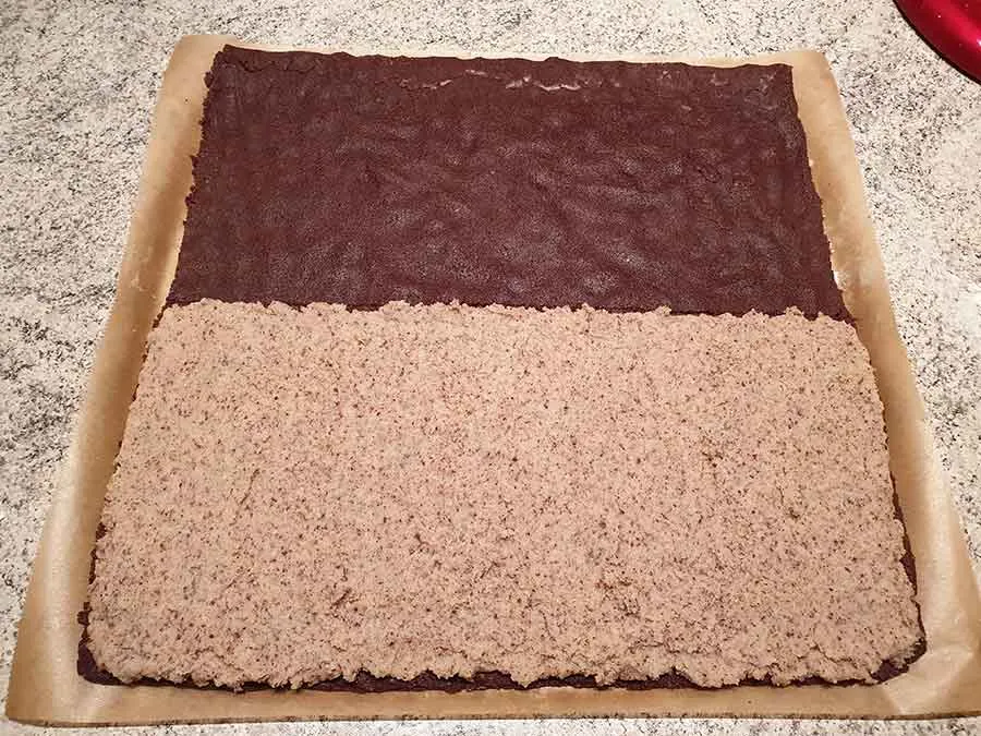 Kakaoschnitten-mit-Haselnussfuellung low carb glutenfrei Nussfix Nusskuchen