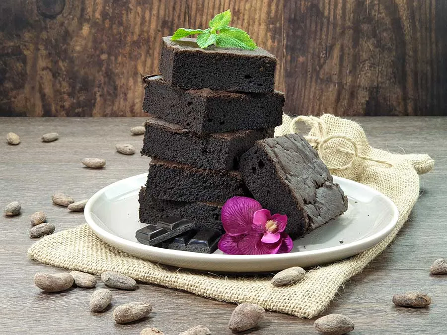 Browniezauber-Brownies-vom-Blech-low-carb-glutenfrei-Rezept