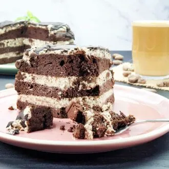 Low-Carb-Cookies-and-Cream-Torte-Browniezauber-Schokoladenkuchen