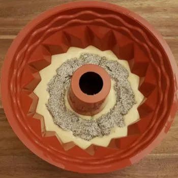 Rezept Rahm Mohn Zwetschgen-Pflaumen Gugelhupf lowcarb glutenfrei kalorienarm