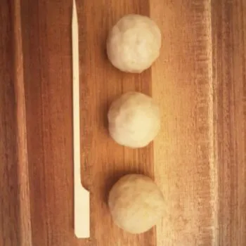 Rezept Gefüllte Brotkugel-Spieße lowcarb glutenfrei