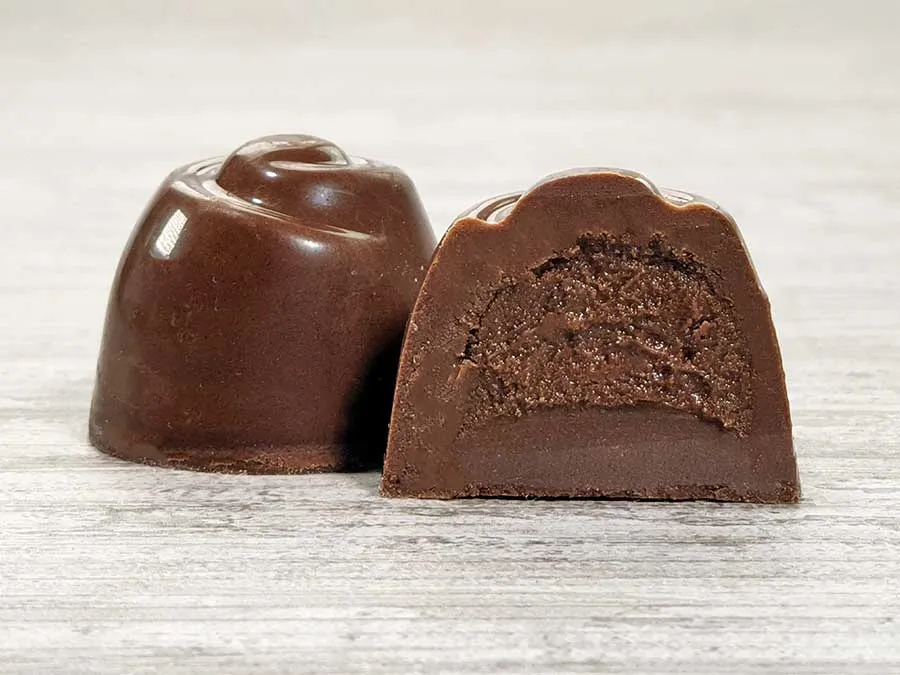 Low-Carb-Keto-Pralinen-zuckerfrei-12er-Vollmilch-Schoko-Nougat_ohne_Zucker