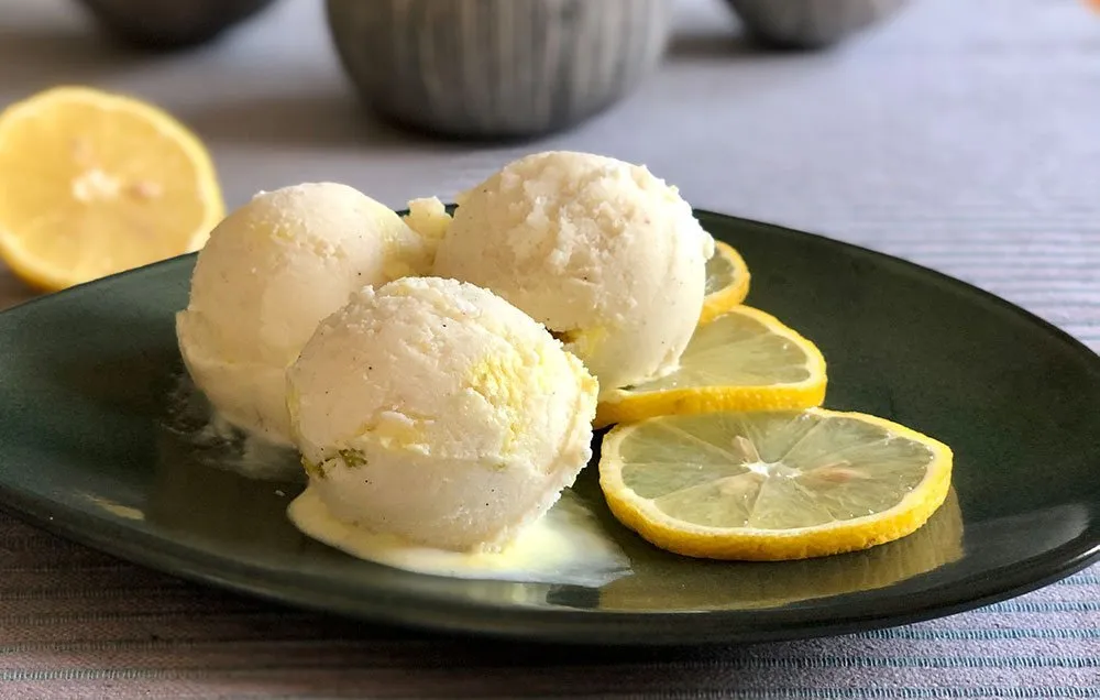 Rezept Frischkäse-Buttermilch-Eis low carb zuckerfrei kalorienarm