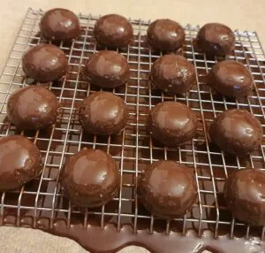 Rezept Beschwipste Pekannusskugeln lowcarb keto glutenfrei