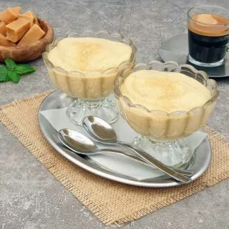 302-03_Proteindessert-Karamell-Sahne_lowcarb_keto_dessertcreme_paradiescreme_ohne_zucker