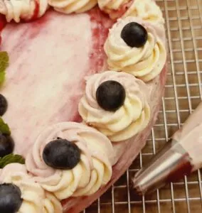 Rezept Vanille Beeren Herztorte lowcarb glutenfrei keto