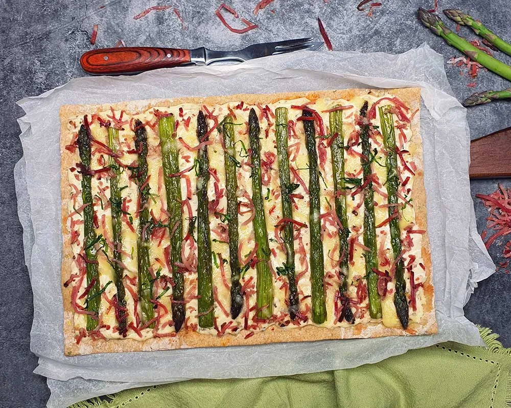 Rezept Spargel Speck Flammkuchen lowcarb keto glutenfrei