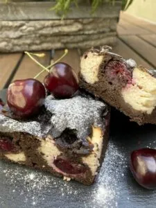 Rezept Brownie-Cheesecake-Kirsch-Schnitte lowcarb kalorienarm glutenfrei keto