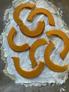 Rezept Kürbis Apfel Flammkuchen lowcarb keto glutenfrei