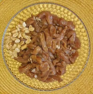 Rezept Erdnuss Gemüse-Fleischpfanne mit Pastazauberreis low carb keto glutenfrei