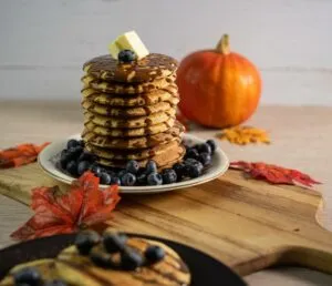 Herbstliche Pancakes Kürbis keto low carb glutenfrei