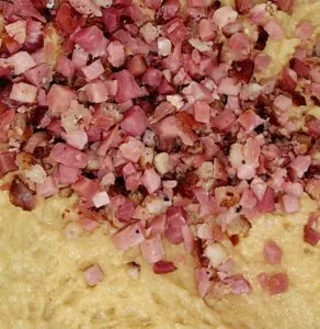 Rezept Broccoli Speck Käse Burger mit Brioche Speck Bun keto low-carb glutenfrei