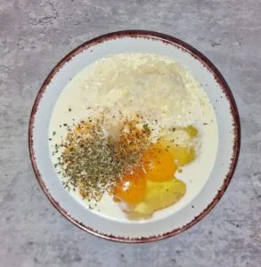 Für Kürbisfreunde ein Highlight. Quiche mit Kürbis, Saurer Sahne und Feta. Pro Stück nur 3g Kohlenhydrate.