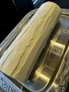 Rezept Biskuitrolle mit Erdbeer-Mascarpone-Füllung low-carb keto glutenfrei