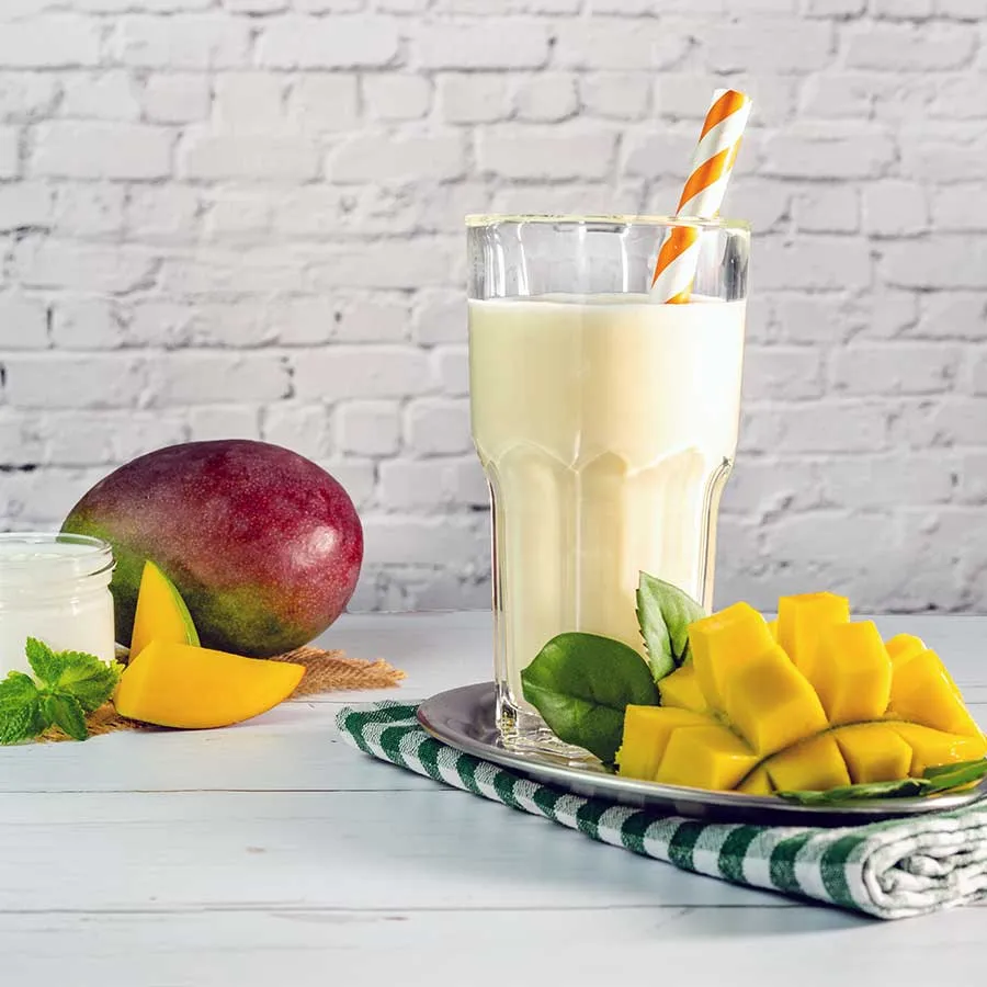 Protein MANGO-JOGHURT MILCHSHAKE Proteinshake Ketoshake Proteinpulver - fertiges Getränk